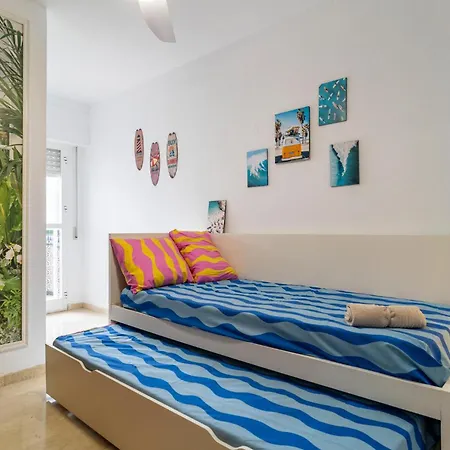 3 Bedroom Cozy In Apartment