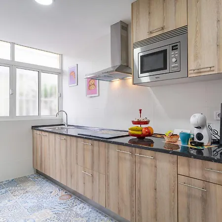 3 Bedroom Cozy In Apartment *