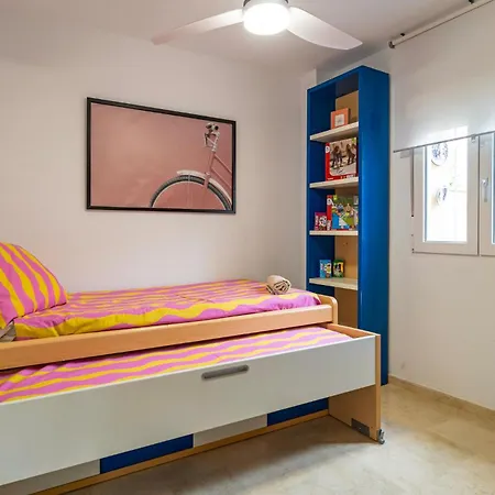 3 Bedroom Cozy In *